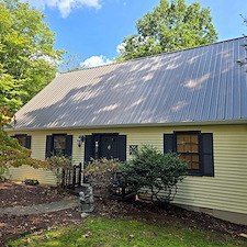 HOW-TO-PROPERLY-CLEAN-A-METAL-ROOF 6