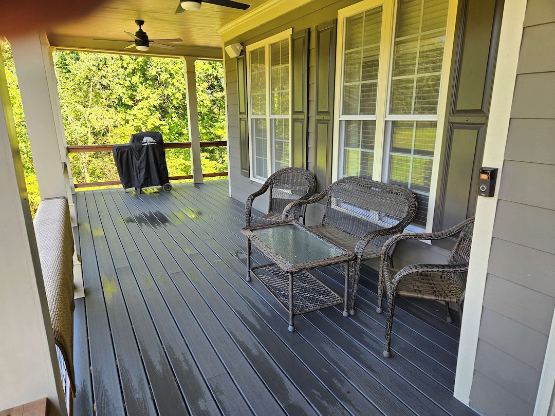 OUR DECK CLEANING SERVICE PREPARED THIS HOME IN DAWSONVILLE, GEORGIA, FOR A FAMILY GATHERING